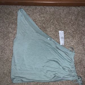 pacsun one shoulder crop top